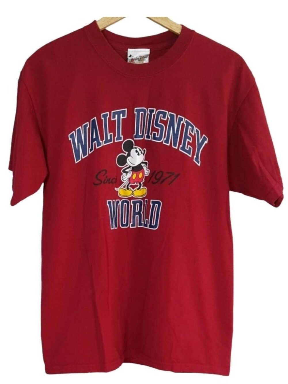 Walt Disney World Since 1971 Mickey Mouse T Shirt Red Large Short Sleeve VTG